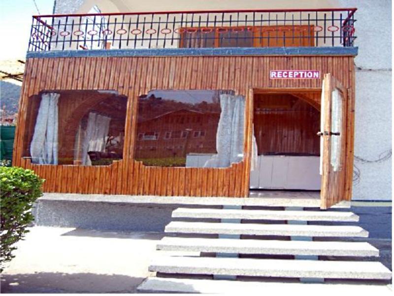 Hotel Season Palace Srīnagar Exteriér fotografie